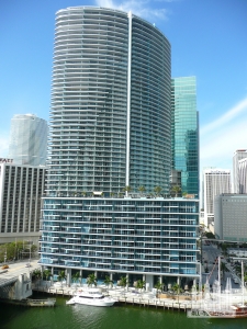 Epic_skyscraper_Miami_20100211