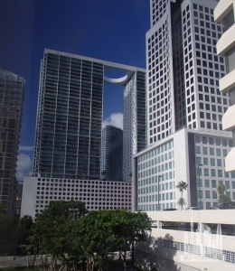 500brickelltower_ext3_(c)annirao