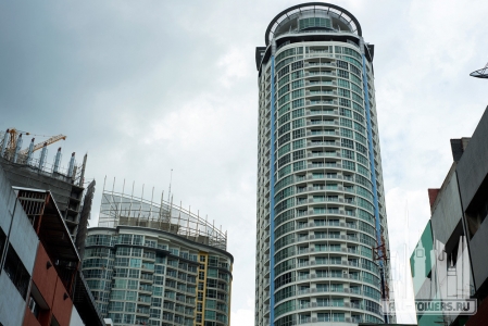 sky-walk-condo-bangkok-5a581bd2a12eda2bad000db4_full