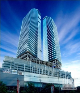 2015-09-30-16-39-58_cyberworld_con-lookingup_(c)rhlb