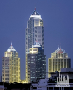 crctower_ext-night_(c)p__and__t__group