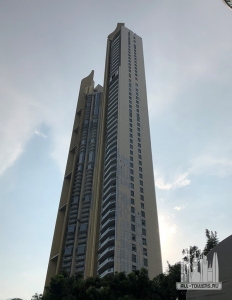 magnolias__waterfront__residences__tower-2-lookingup_(c)rod__abid