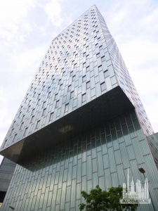 Barcelona_-_Hotel_Meliá_Barcelona_Sky_(rascacielos_Habitat_Sky)_06