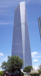 800px-Torre_de_Cristal_(Madrid)_09a