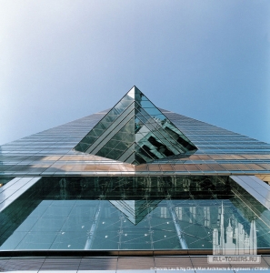 thecenter_ext-detailup2_(c)dennislau