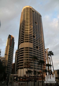 riverside_viewfromstreet_(c)antonywood