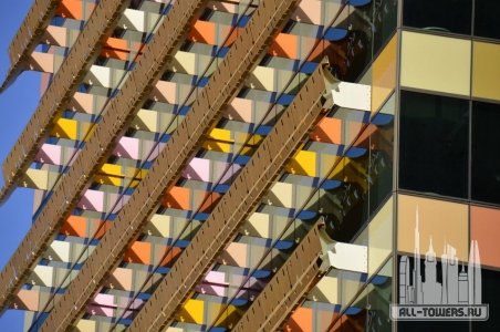 santosplace_ext-facadedetail_(c)terrimeyerboake