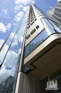 oneoneoneeaglestreet_ext-upcorner_(c)terrimeyerboake