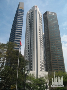 Maybank_Tower,_Bank_Of_China_and_6_Battery_Road