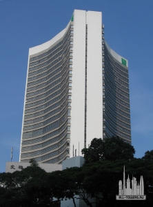 The_Plaza,_Singapore,_Aug_07