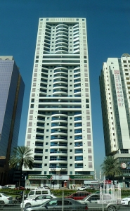 633px-Dubai_^_Zabeel_Tower_114_m_-_panoramio