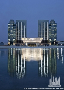 sowwahsquare_ext-duskoverall_(c)mubadalarealestateinfrastructure