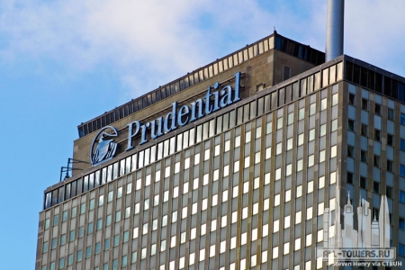one-prudential-plaza_ext-sign_(c)stevenhenry